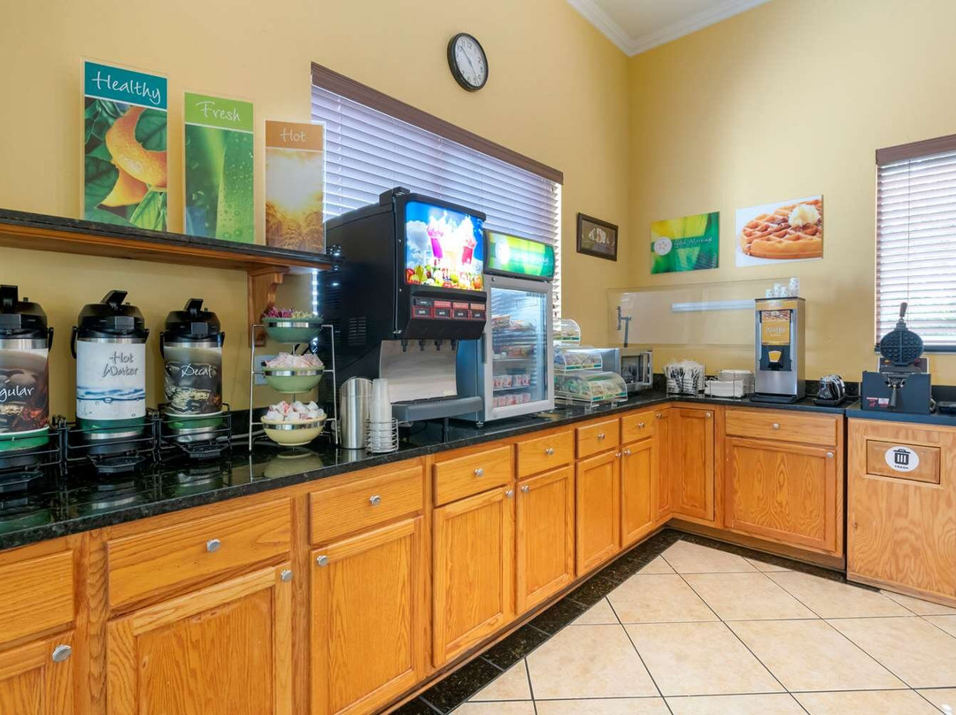 Quality Inn and Suites Mount Dora主图