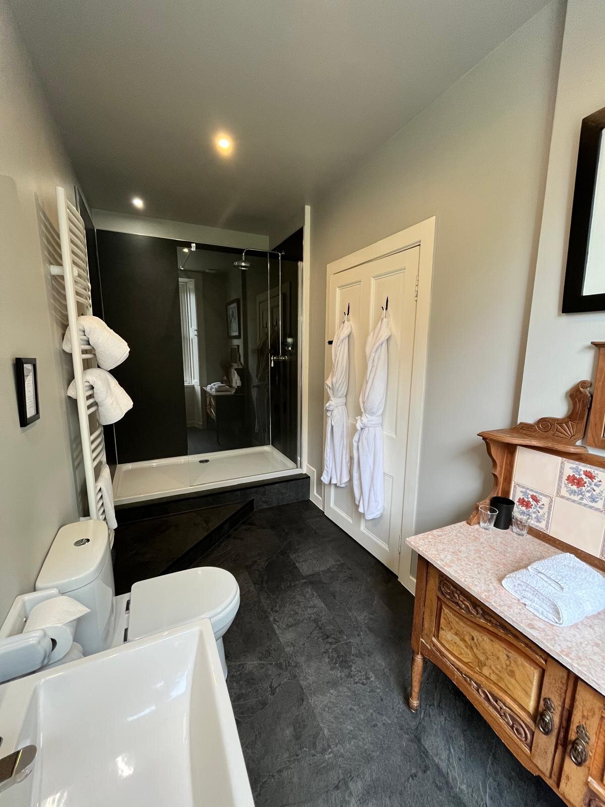 卡杜乡村别墅酒店-浴室