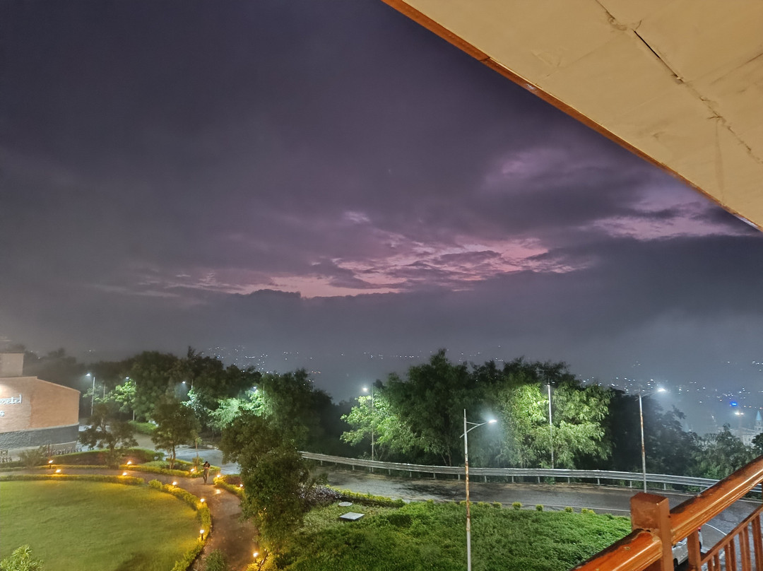 Sandipani Hometel主图