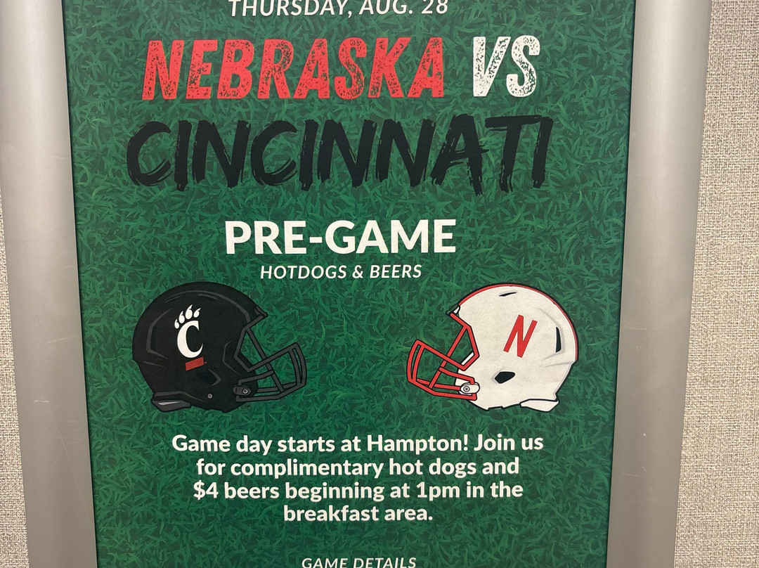 Hampton Inn & Suites Kansas City-Country Club Plaza主图