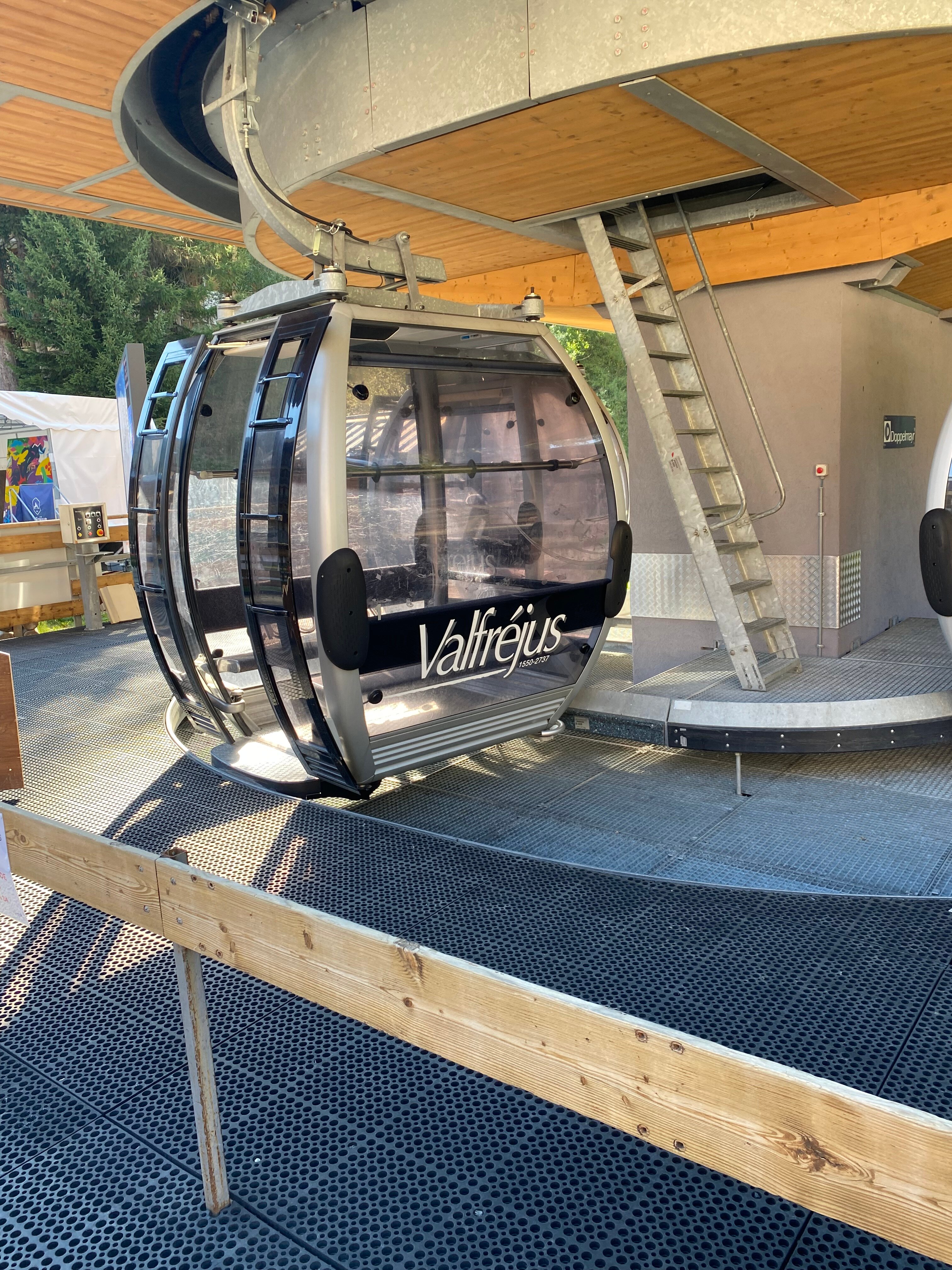 SOWELL Family Valfrejus-官方