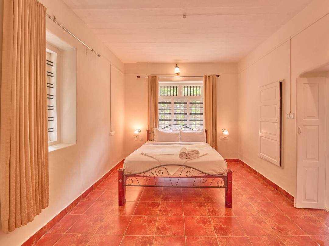 Ministers Mansion Kanthalloor Pool Resort by Voye Homes主图