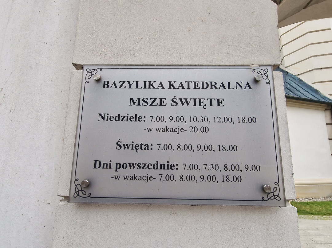Bazylika katedralna Wniebowzięcia Najświętszej Maryi Panny i św. Mikołaja w Łowiczu-Lowicz必去景点