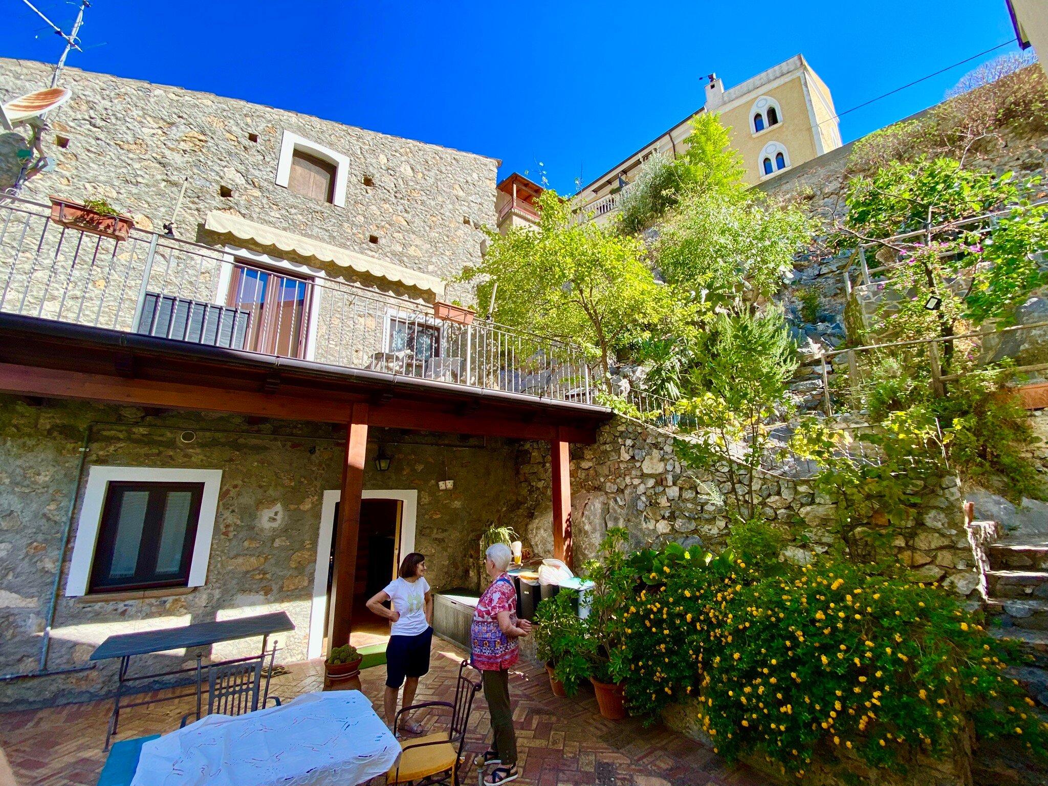 La Sentinella-官方