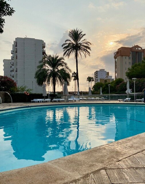 三只锚酒店主图