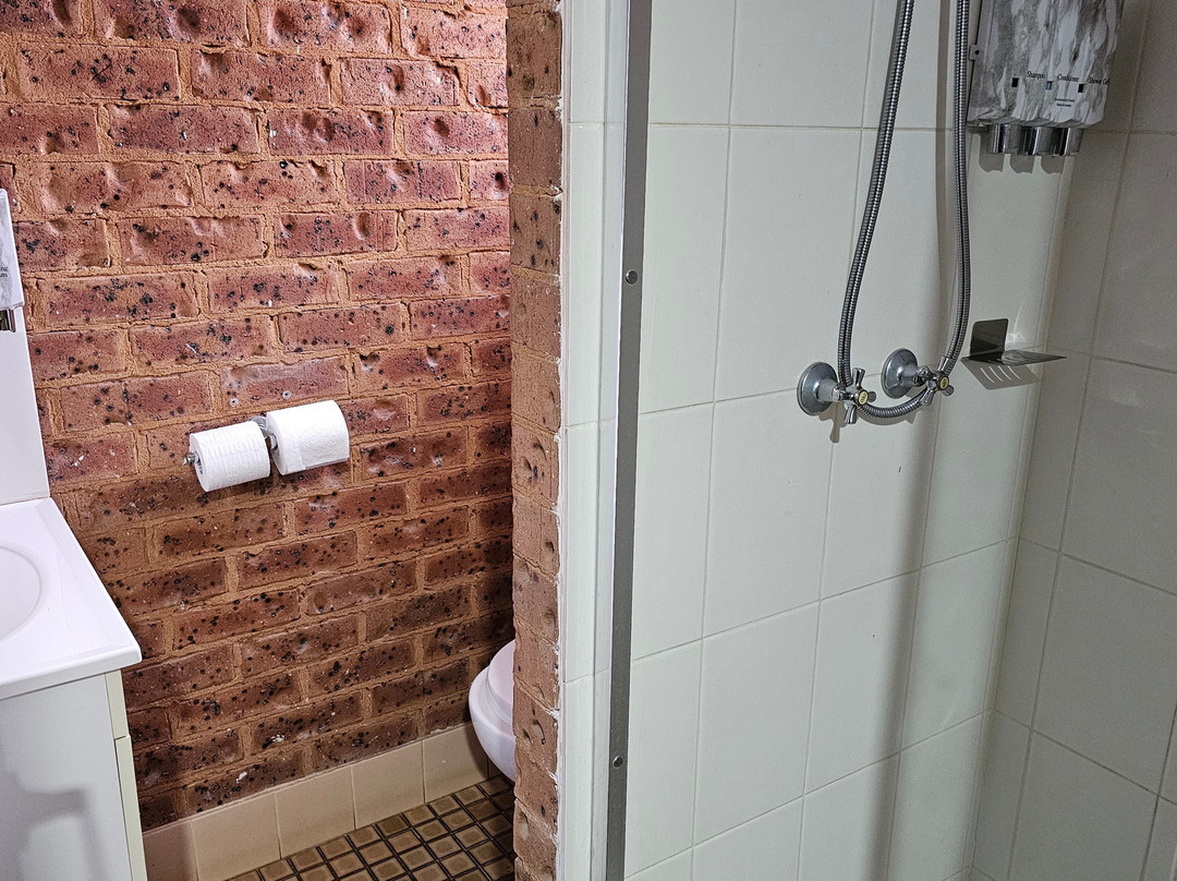 Colonial Motor Inn主图