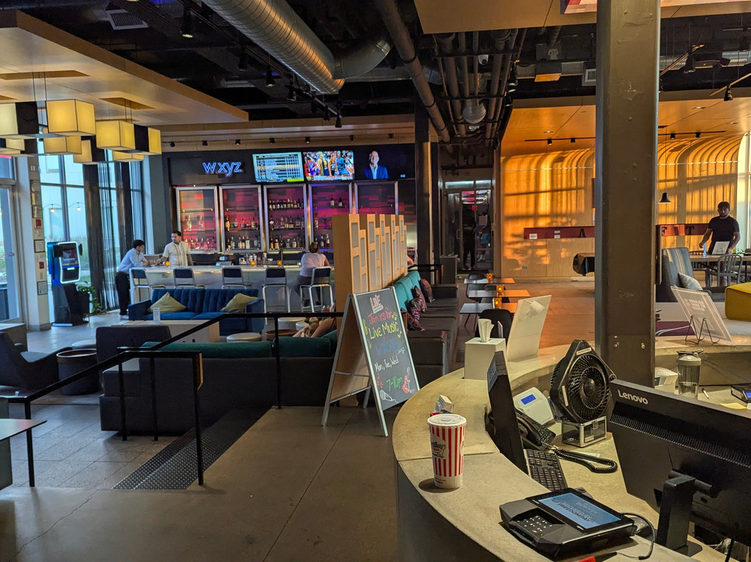 柏林布鲁克雅乐轩酒店主图