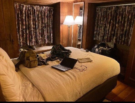 天堂之地酒店主图