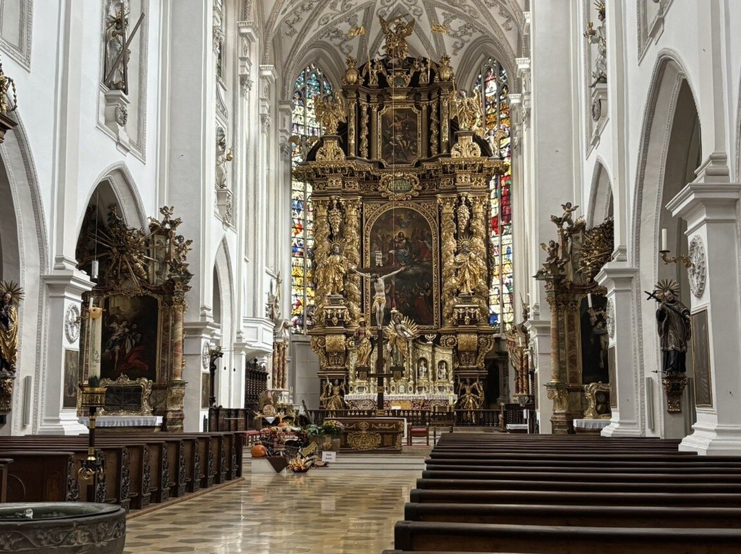 Stadtpfarrkirche Mariä Himmelfahrt-莱希河畔兰茨贝格必去景点