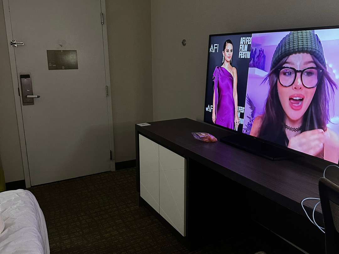 纽瓦克威明顿南大使套房酒店主图