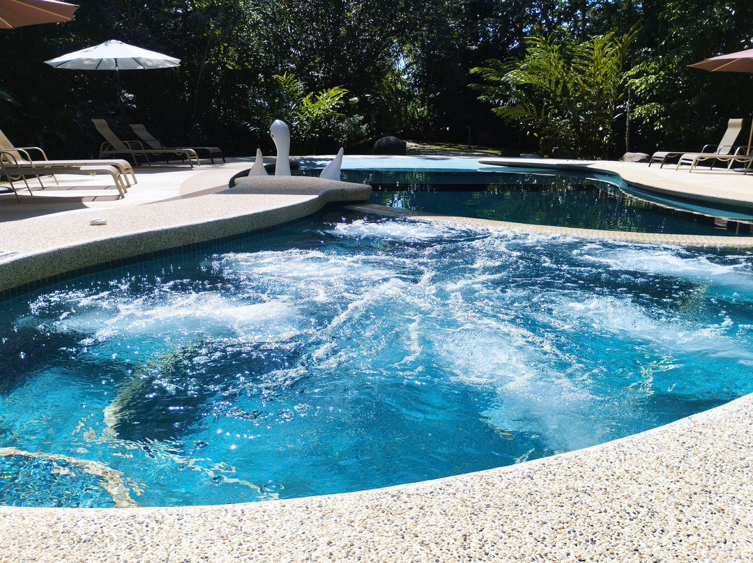 拉库西加旅社主图