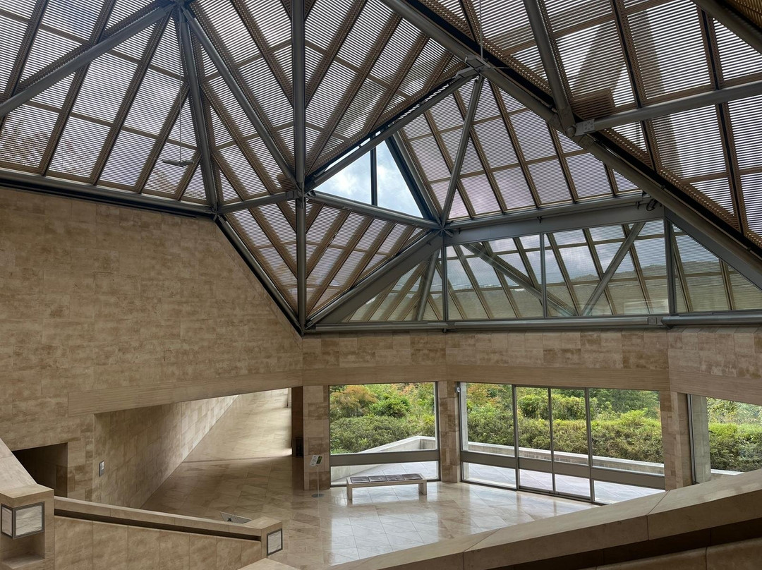 美秀美术馆-甲贺市必去景点