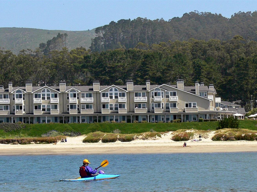 半月湾酒店住宿-半月湾海滩酒店