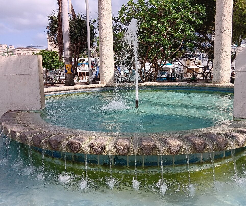 Independence Square-布里奇顿必去景点