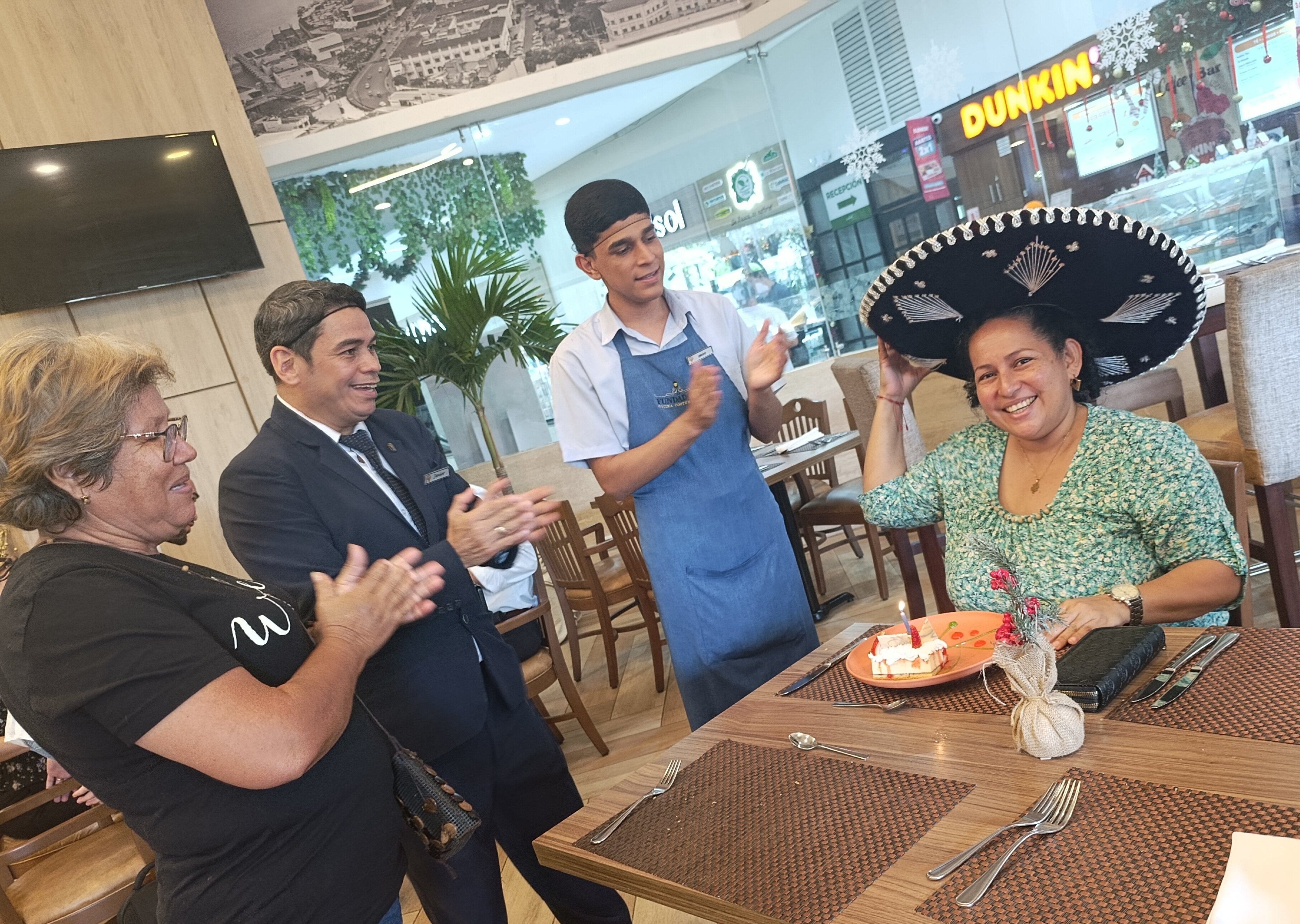 Unipark Hotel-官方