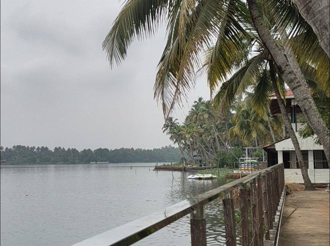 Blue Serene Resorts主图