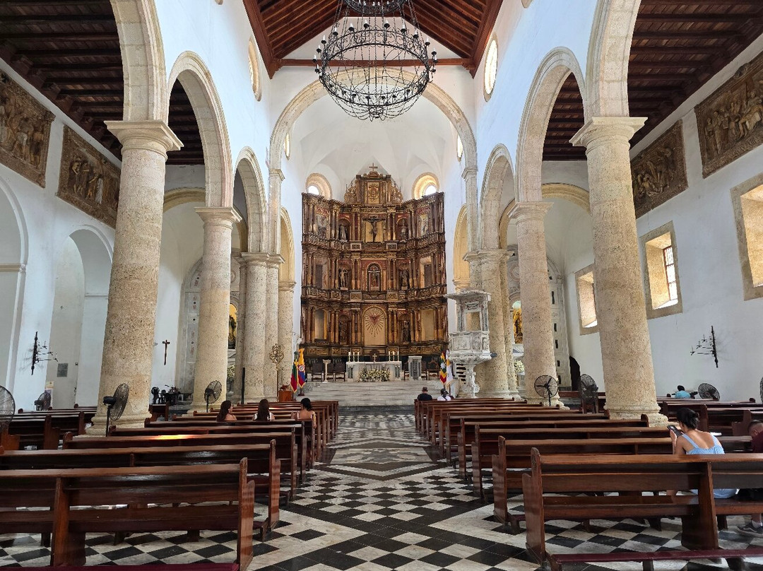 Catedral Santa Catalina de Alejandria-卡塔赫纳必去景点