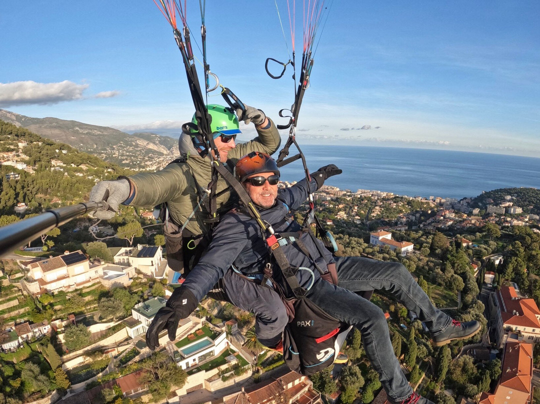 Azur Parapente-罗克布伦第马丁必去景点