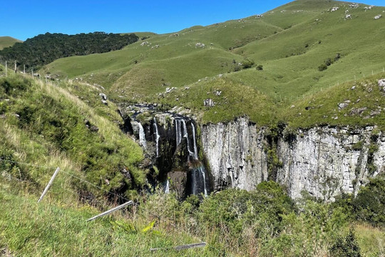 Cachoeira do Perau Branco-Sao Jose dos Ausentes必去景点