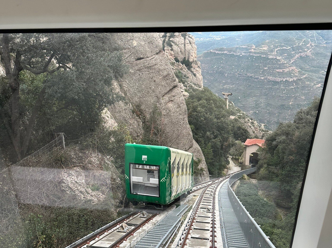Funicular De La Santa Cova-蒙特塞拉特必去景点