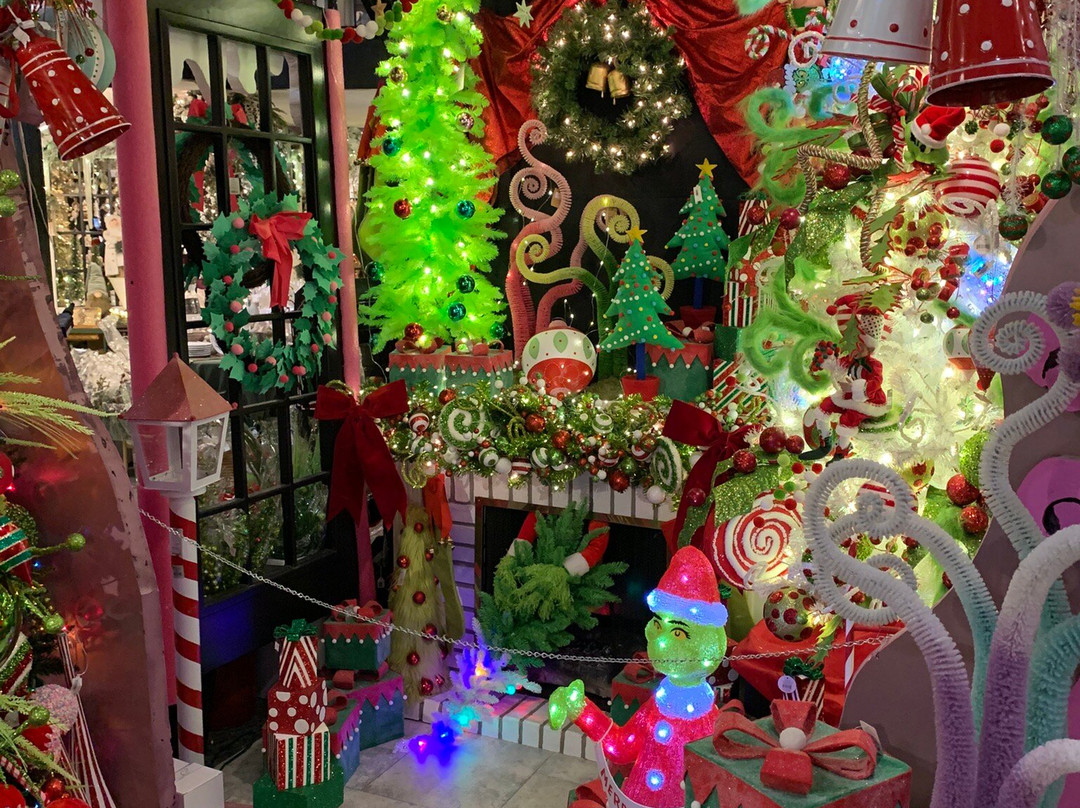 Tis The Season Christmas Shoppe-Millersburg必去景点