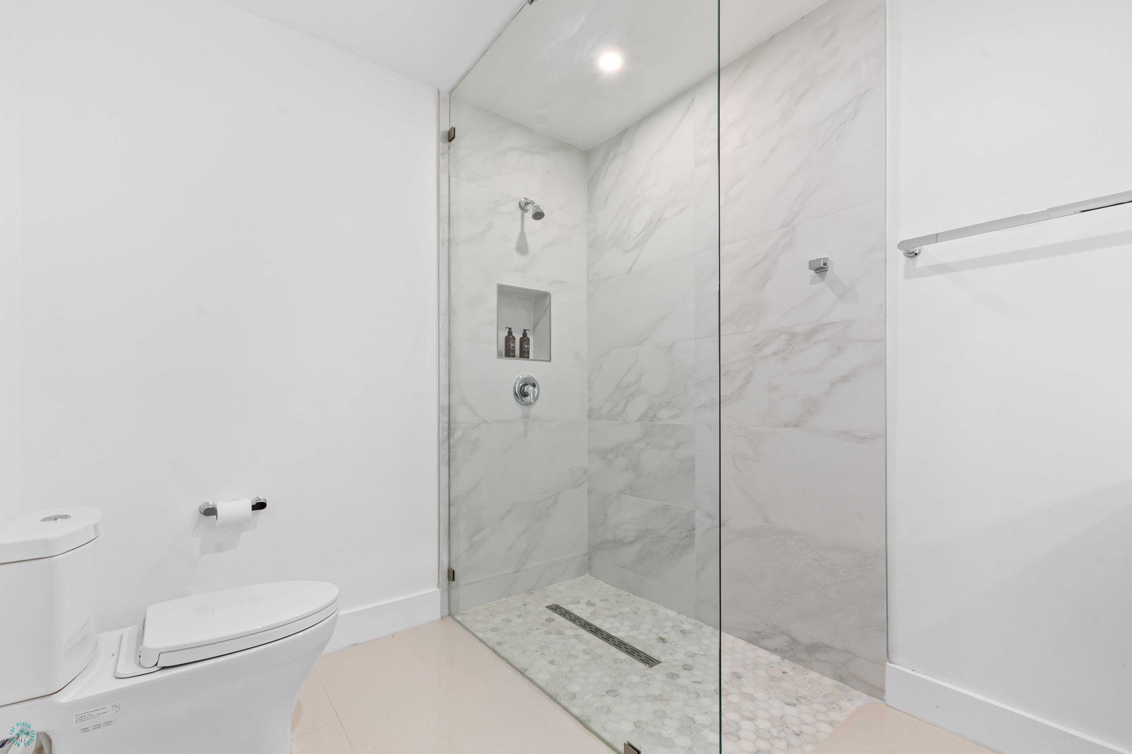 Romora Bay Resort & Marina-客卧