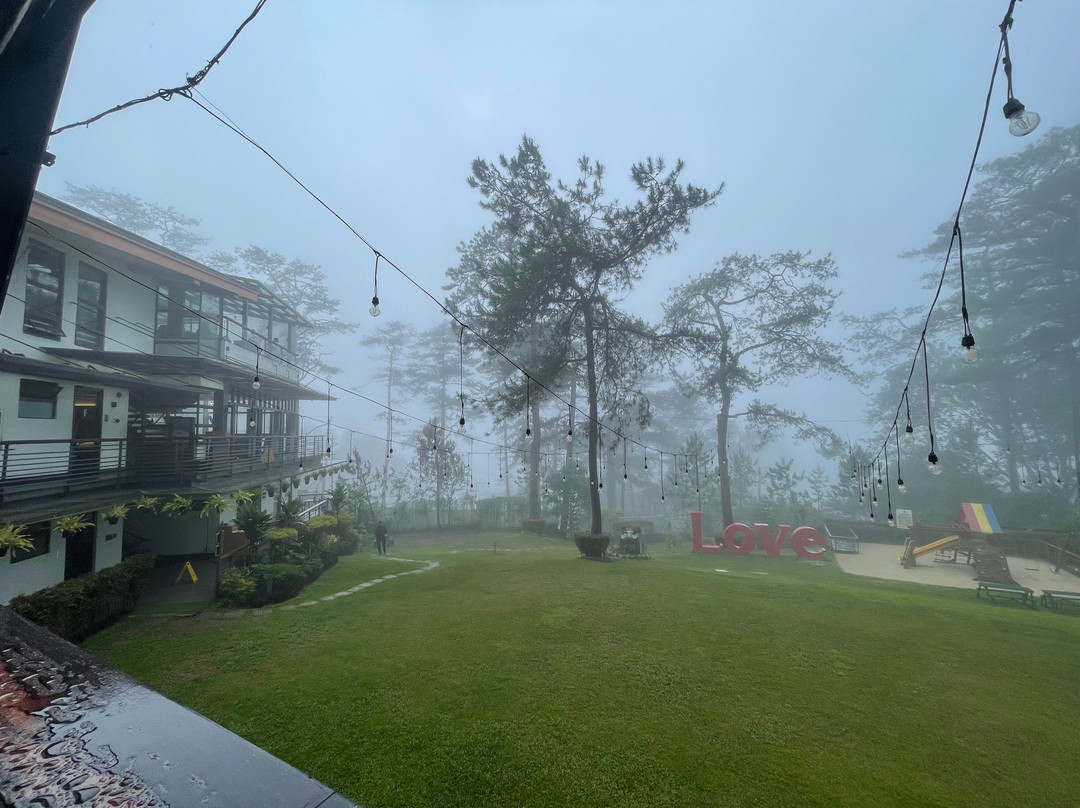 Grand Sierra Pines Baguio主图