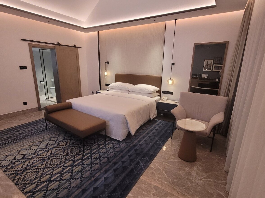 海南琼中福朋喜来登酒店主图