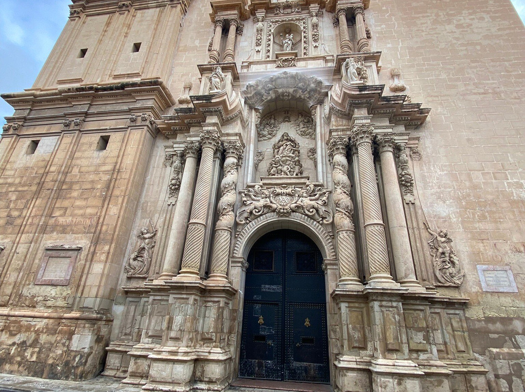 Basílica de Santa Maria-埃尔切必去景点