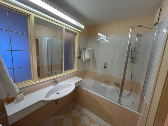 Avita Therme Spa-泉塔兹曼村必去景点