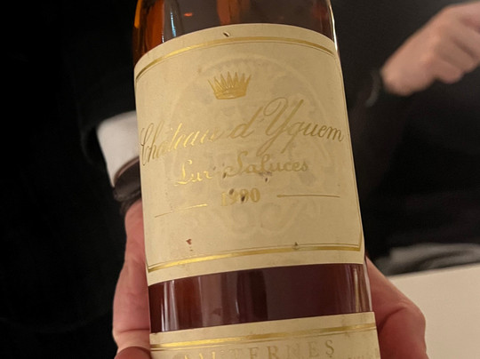 夏必秋酒店主图