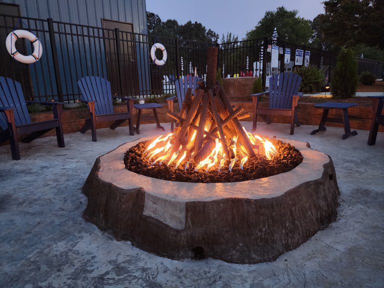 在Sledd Creek的湖房旅店-浴室