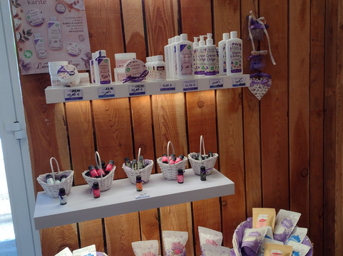 Lavanda del Lago-Moniga del Garda必去景点