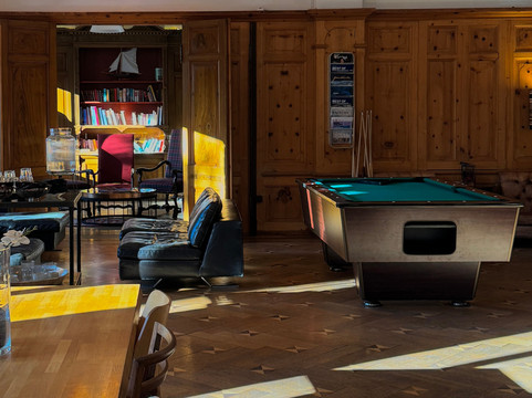 库尔豪斯伦策海德酒店主图