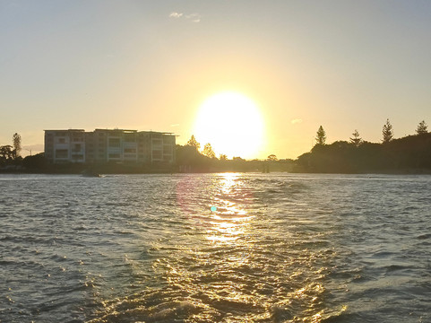 Caloundra Cruises-卡伦德拉必去景点