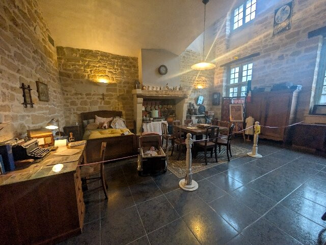 Musée Aux Anciens Commerces-Doue-la-Fontaine必去景点