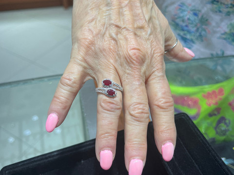 Gold Palace Jewelers-奥腊涅斯塔德必去景点