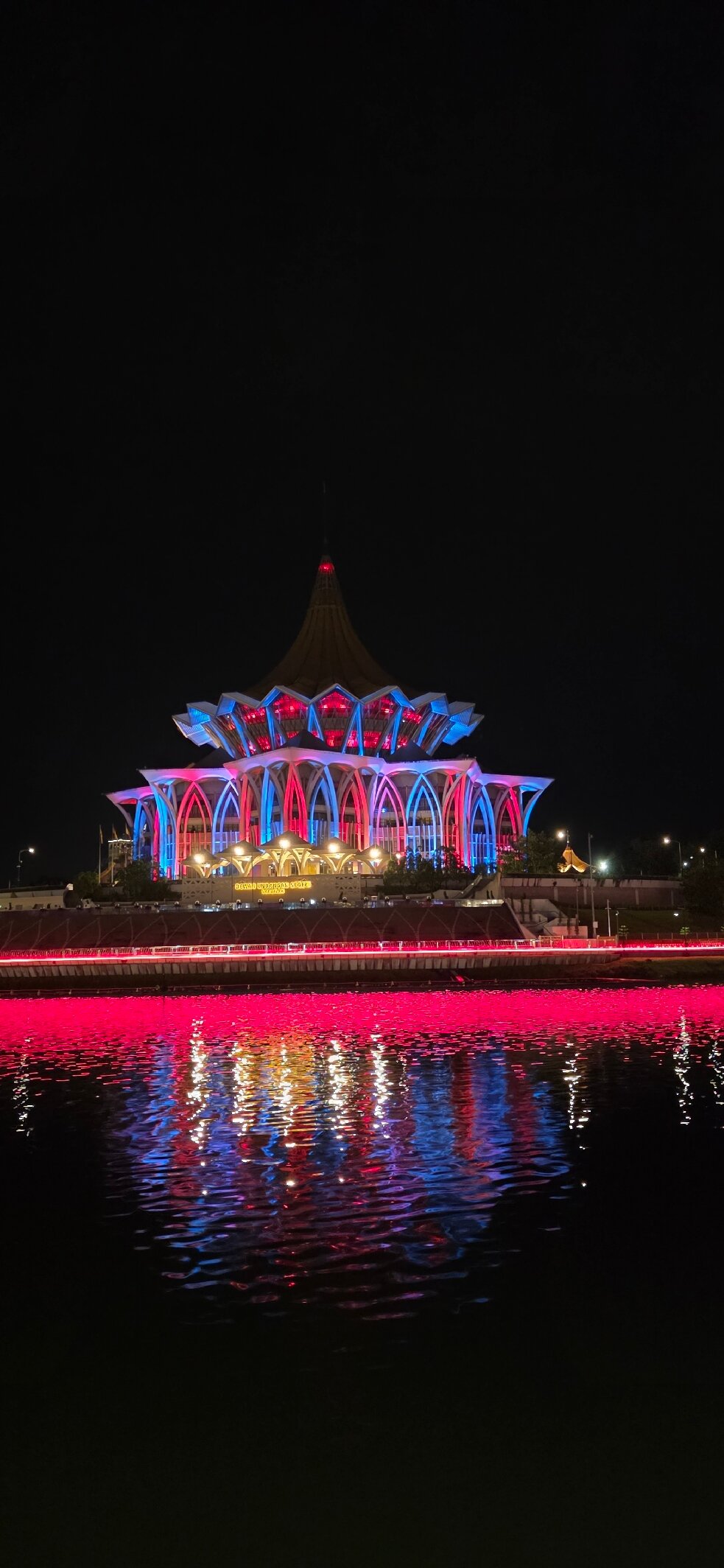 古晋海滨酒店-官方