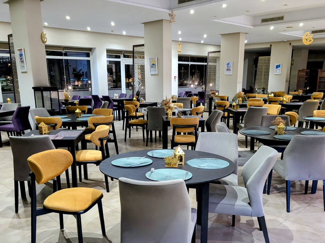 努尔会议中心与度假酒店主图