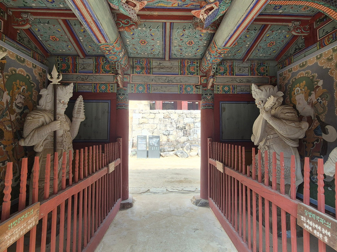 gimlyongsa-闻庆市必去景点