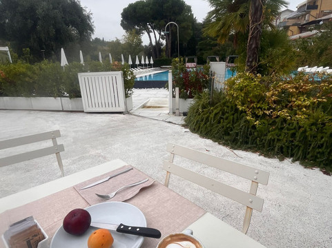 Pietra Bianca Hotel主图