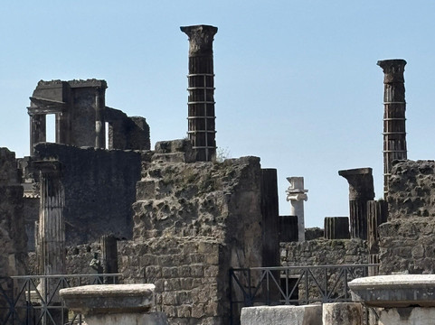 Megaride Art-那不勒斯必去景点