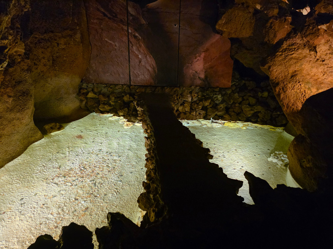 Grutas da Moeda-Sao Mamede必去景点