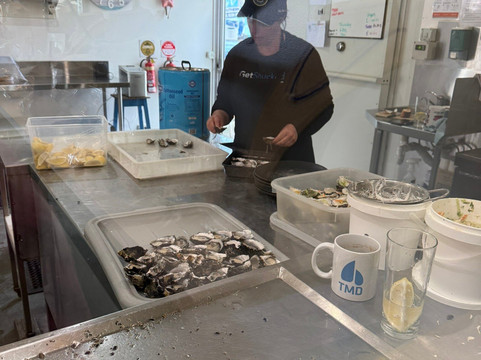 Get Shucked Oyster Bar-布鲁尼岛必去景点