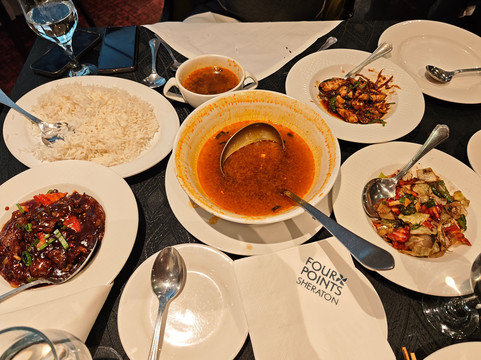 拉合尔福朋喜来登酒店主图