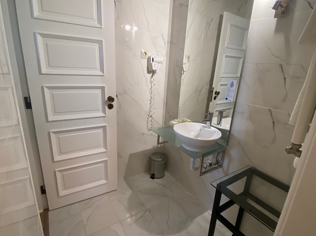 若昂派得罗酒店主图