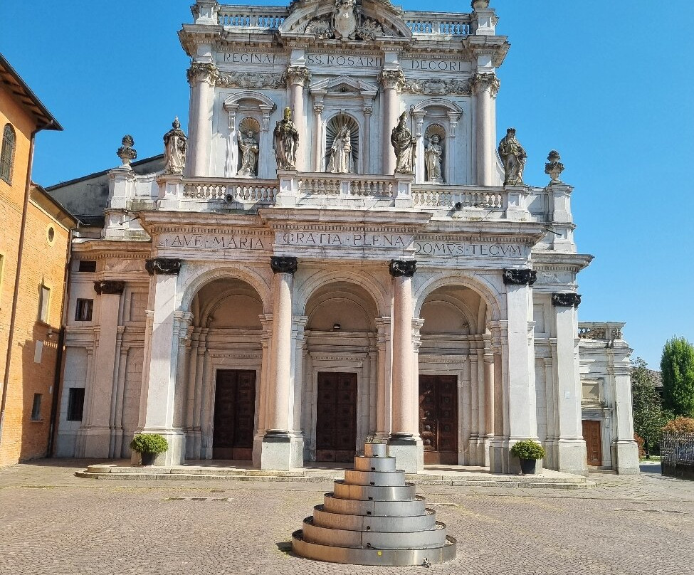 Santuario Basilica della Beata Vergine del Santo Rosario di Fontanellato-丰塔内拉托必去景点