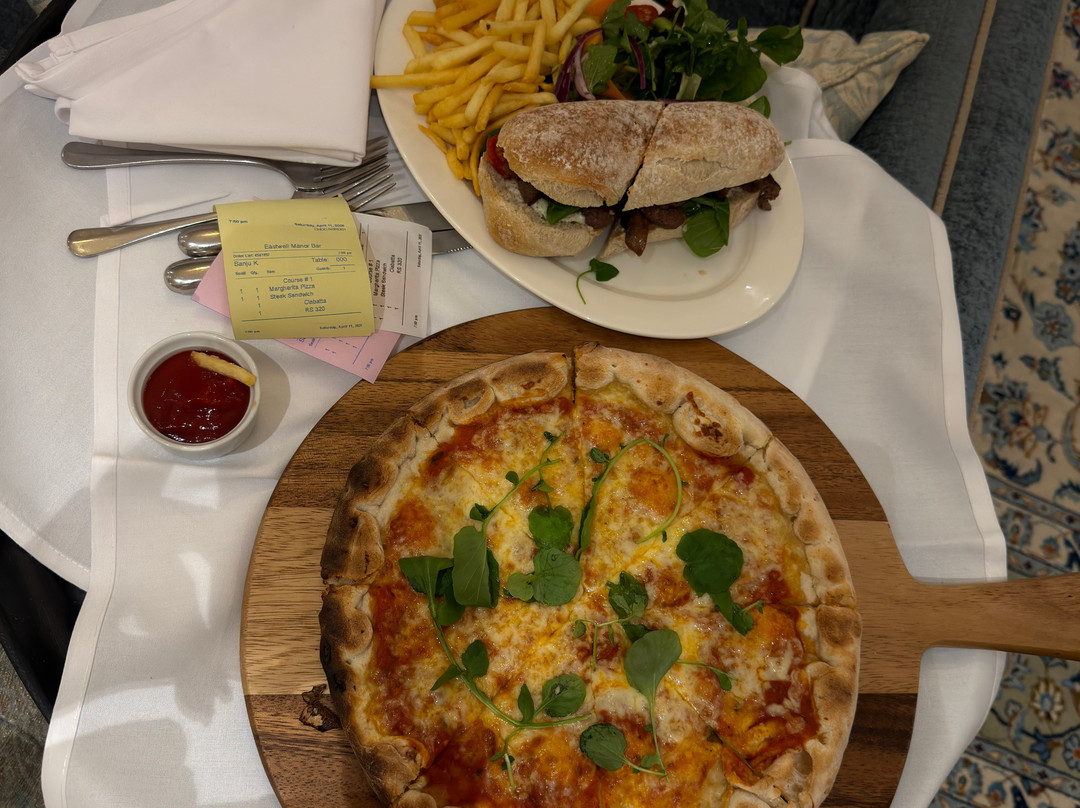 伊斯特维尔曼诺尔Spa酒店主图