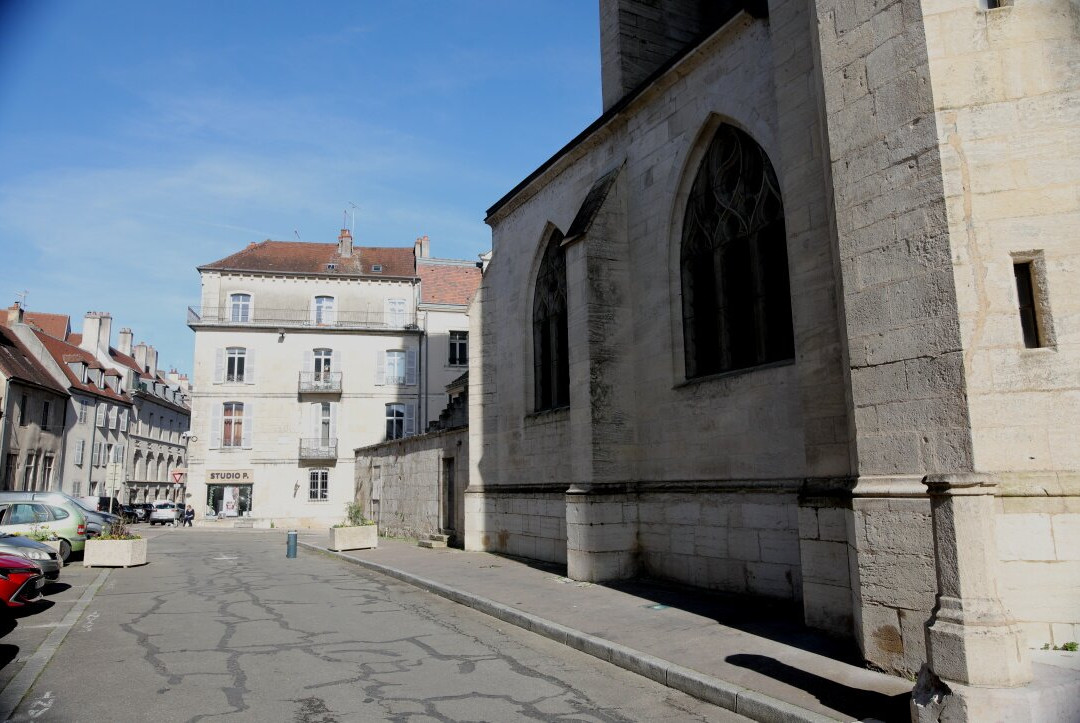 Collégiale Notre-Dame de Dole-多勒必去景点
