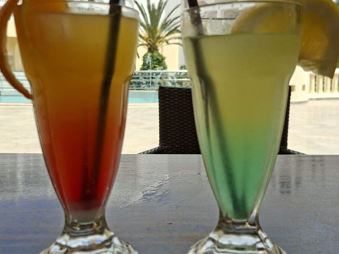 麦地那日光浴及海水浴酒店主图